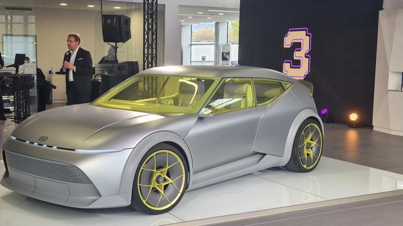 Ксавие Мартине