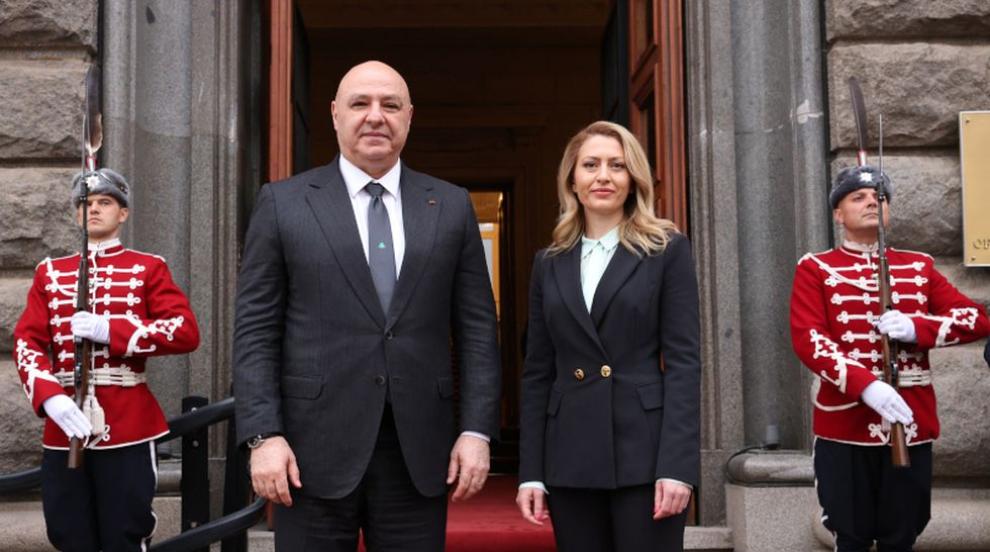 Рая Назарян и президентът на Ливан обсъдиха възстановяването на парламентарния диалог