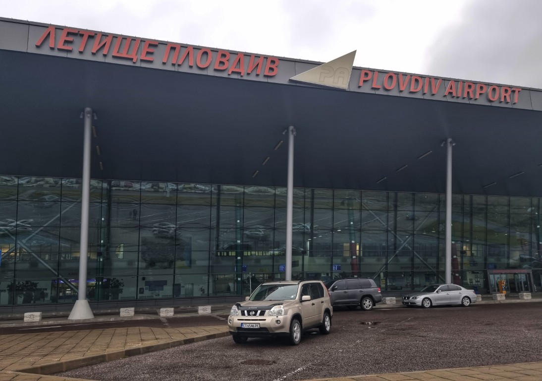 Евакуираха летището в Пловдив след сигнал за бомба