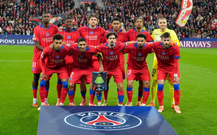 Треньор в Лион избухна срещу ПСЖ: Имат 16 души в състава си, включително ВАР