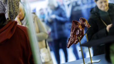 Шапката на Лошата вещица от Запада ще бъде продадена на търг