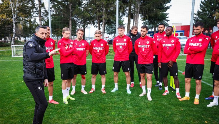 Тренировка на ЦСКА - ЦСКА тренира без национали