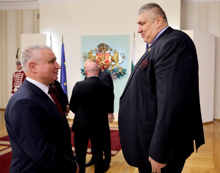 Президентът Румен Радев награди с Почетен знак изявени спортисти1