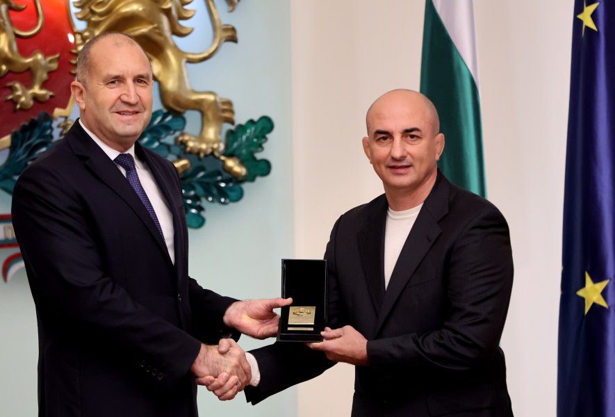 Президентът Румен Радев награди с Почетен знак изявени спортисти1