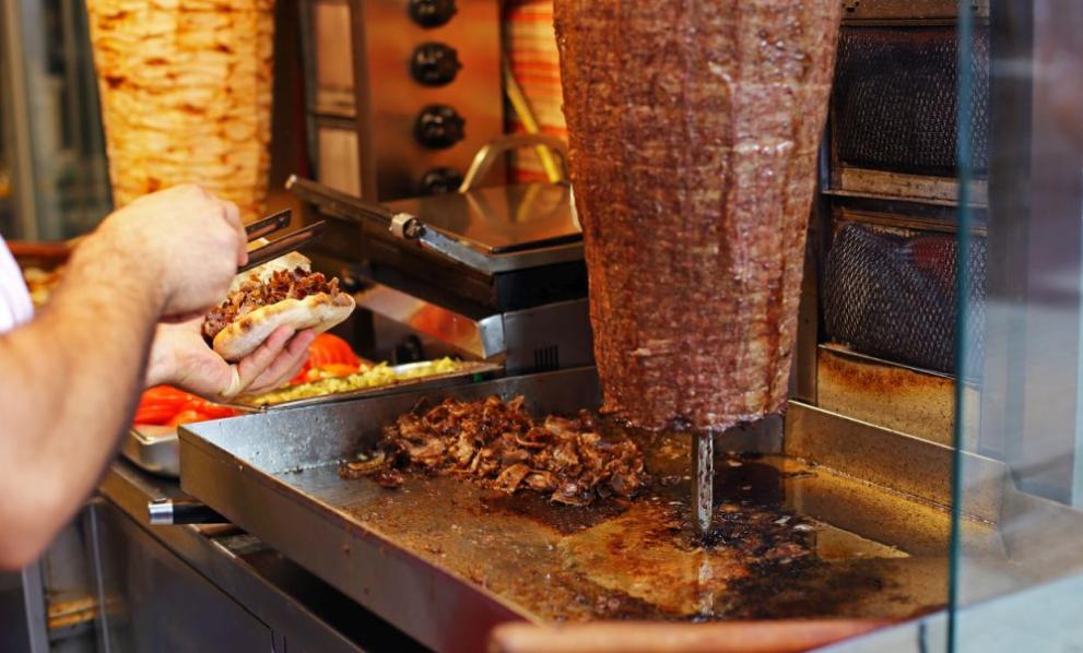 Две деца на почивка загинаха от хранително отравяне в туристически