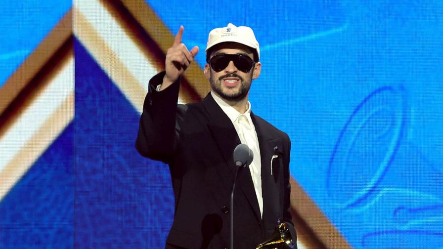 Bad Bunny триумфира на наградите „Грами“ за латино музика с пет награди