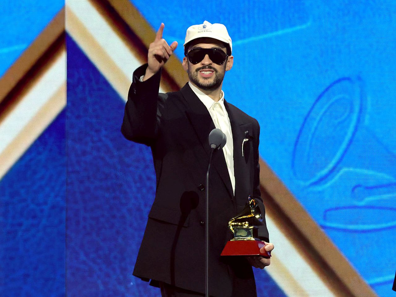 Bad Bunny триумфира на наградите „Грами“ за латино музика с пет награди