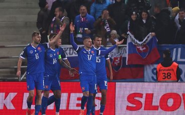Изстрадана победа, Словакия е на крачка от Мондиала