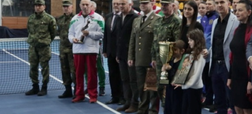 Изминаха 10 години, откакто ни напусна генерал-майор Нейко Ненов, но