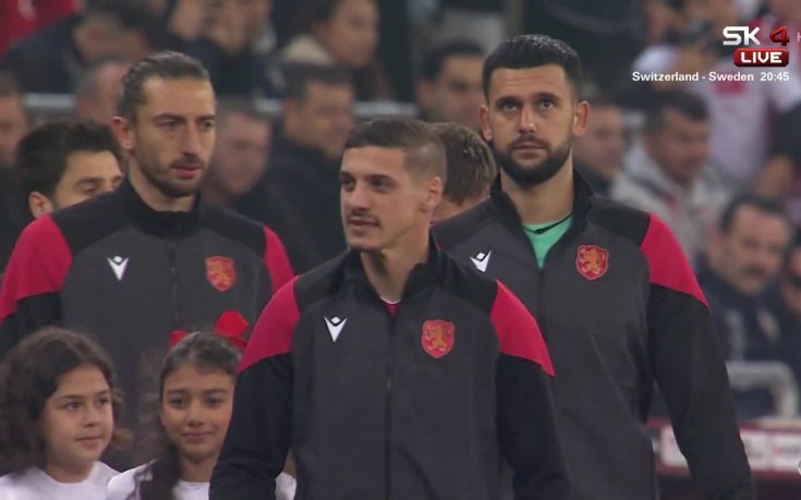 Пълен стадион посрещна българските национали в Бурса