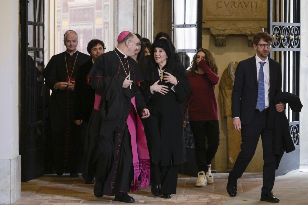 Папа Лъв XIV прие холивудски звезди във Ватикана в първа по рода си среща, на която присъстваха актьори и режисьори