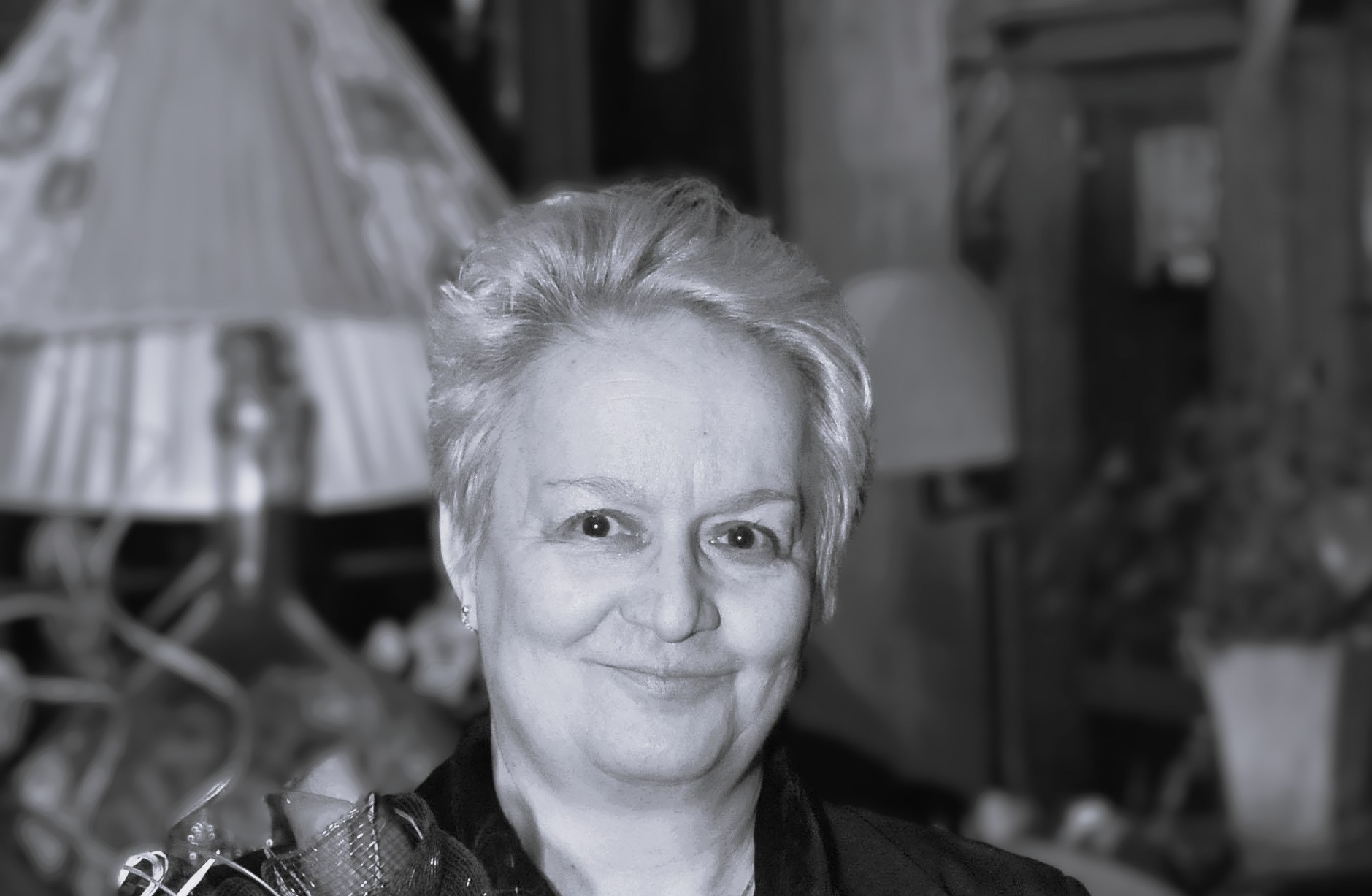 Почина астроложката Светлана Тилкова-Алена