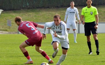 Септември и Славия си размениха по два гола в контрола