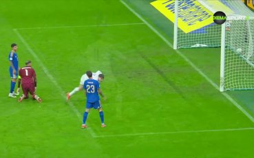 Странд Ларсен завърши унижението за Италия