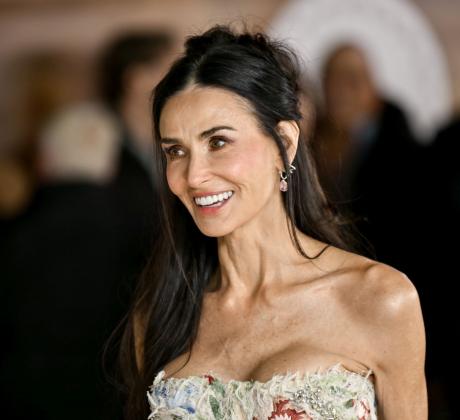 Деми Мур отново привлече вниманието в социалните мрежи с поредица