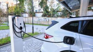 електромобили