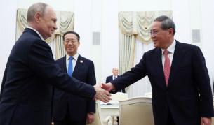 Китайският премиер се срещна с Путин