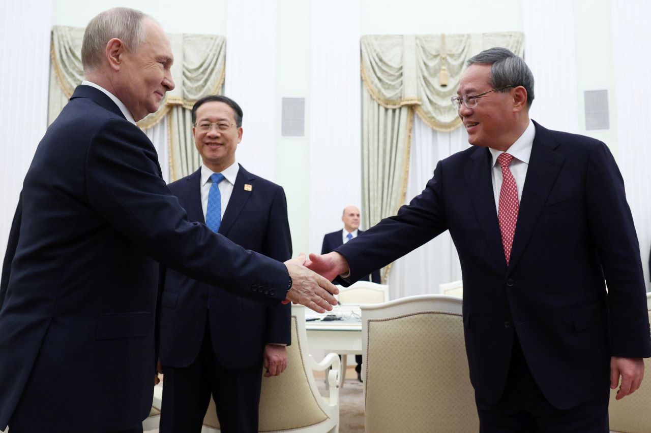 Китайският премиер се срещна с Путин