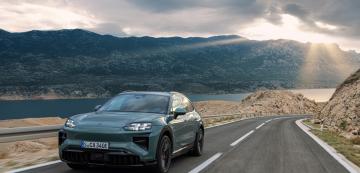 <p>Porsche Cayenne Electric Turbo</p>