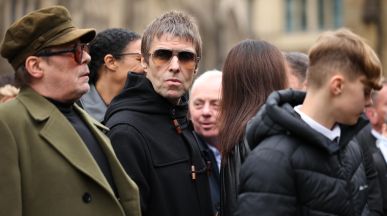 На 63 години почина басистът на The Stone Roses