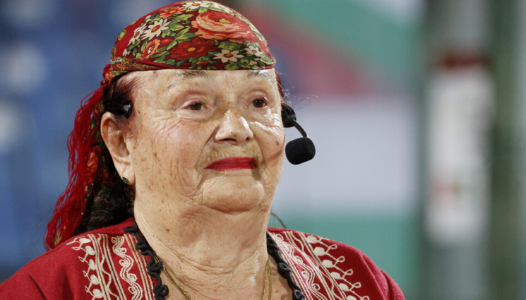 валя балканска - Издадоха първата биографична книга за Валя Балканска