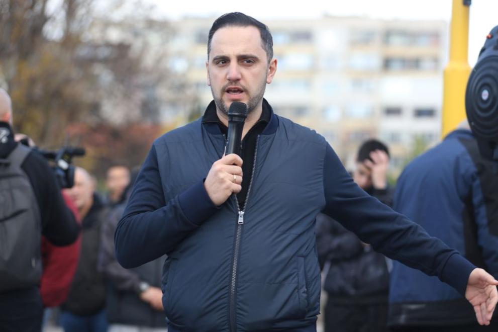 Гаранцията, че със събраните пари от разширяването на синята и