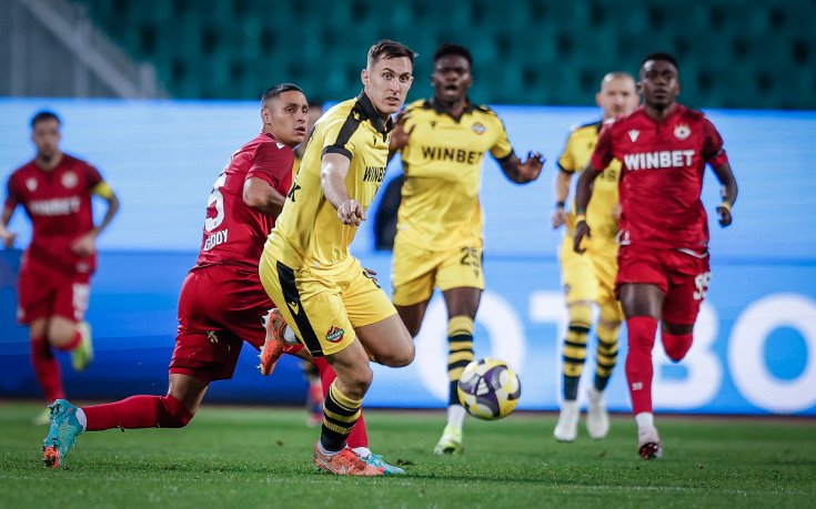 НА ЖИВО: ЦСКА 0:1 Ботев Пловдив, пропуски и пред двете врати