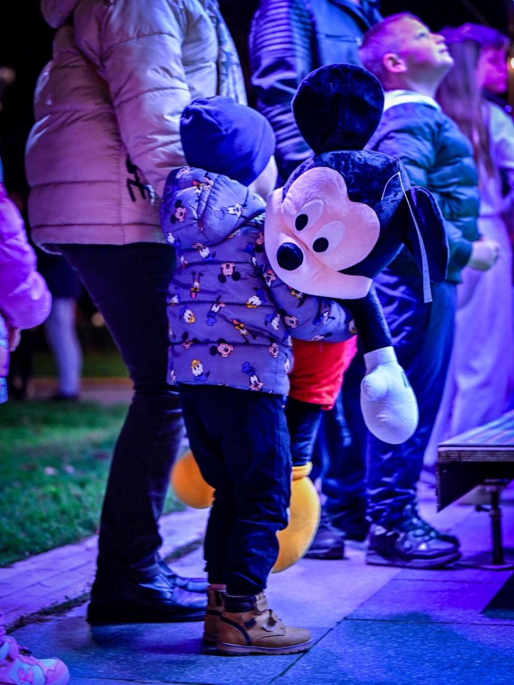 Столична община даде своеобразен старт на коледните празници в града с откриването на Sofia Christmas Fest