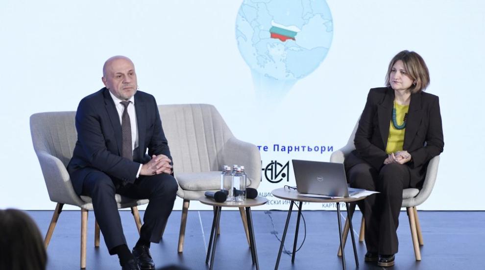 Смениха и шефа на Българската агенция за инвестиции