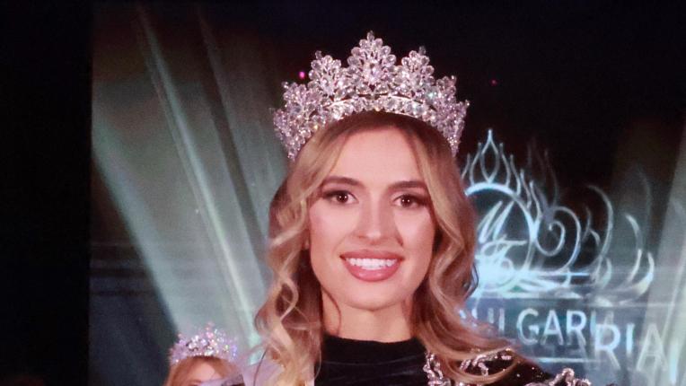 Симона Бакърджиева е новата „Мис България 2025“