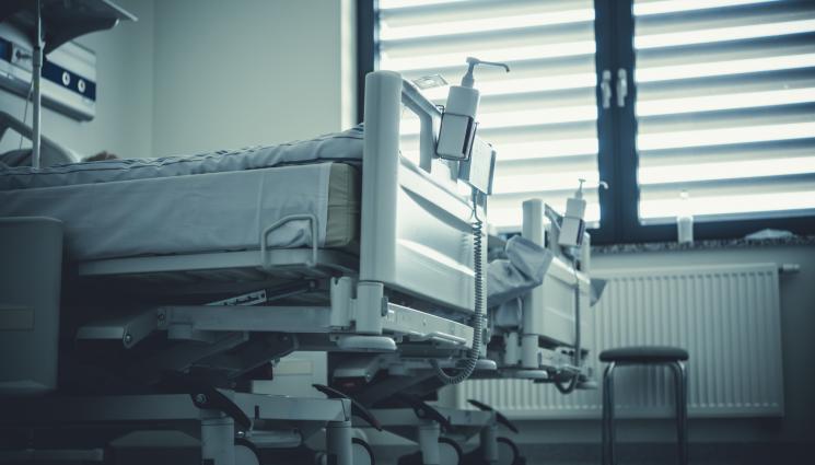 празна болница - Разградската болница на ръба!