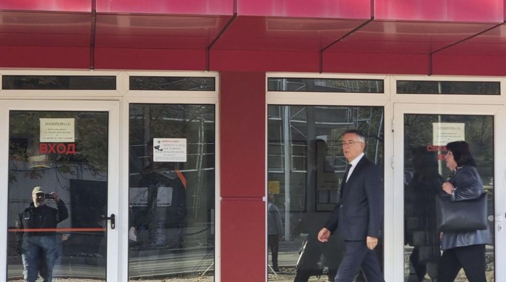 Отложиха заседанието по делото срещу бившия кмет на Кърджали Хасан Азис (СНИМКИ)