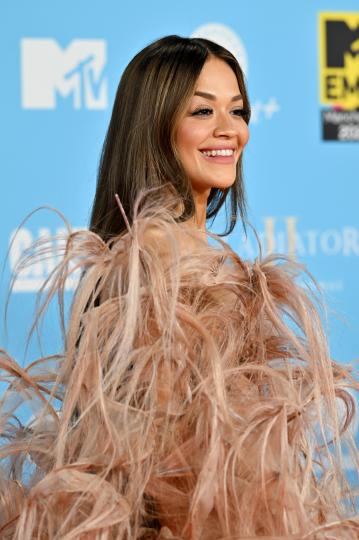 От Перник до Холивуд: Историята на Рита Ора (СНИМКИ) - снимка 3