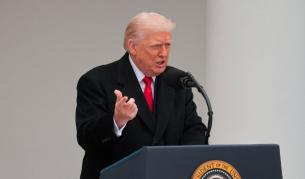 Неороялизъм: Мечтата на Тръмп за неограничена власт