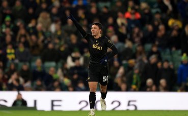 Три бивши звезди на Левски се събраха в Англия (снимка)