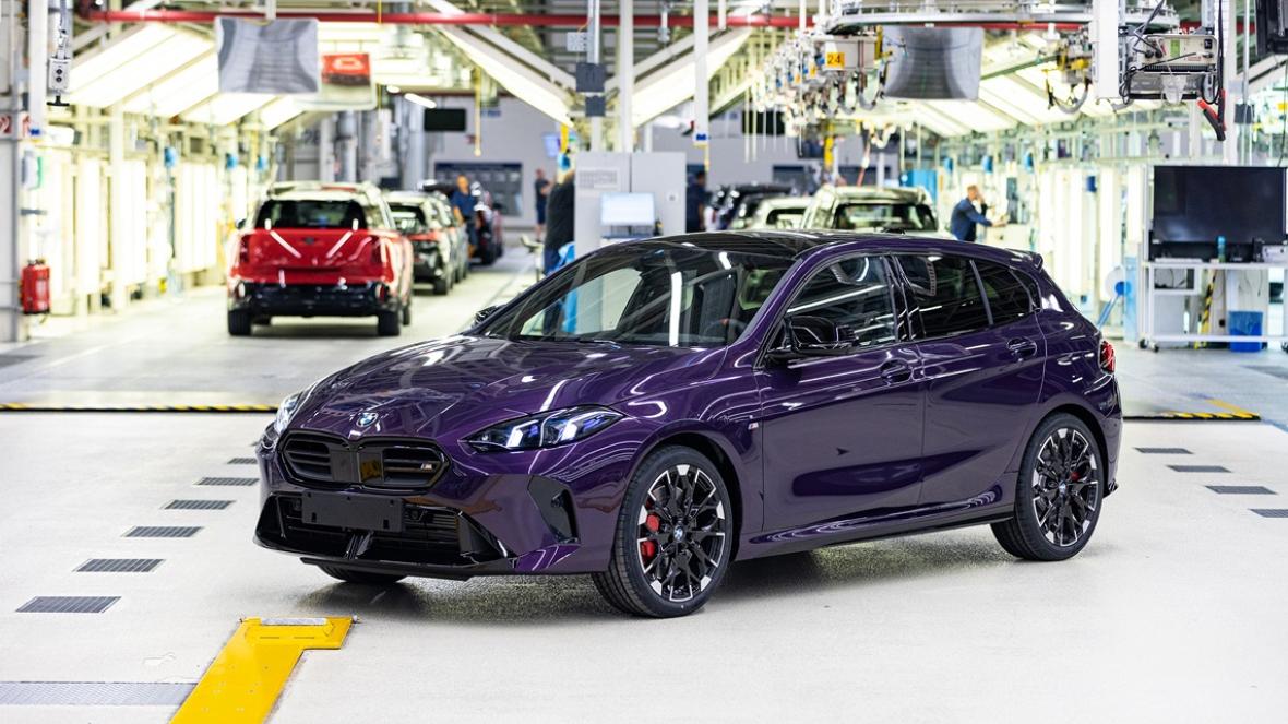 BMW производство поточна линия завод