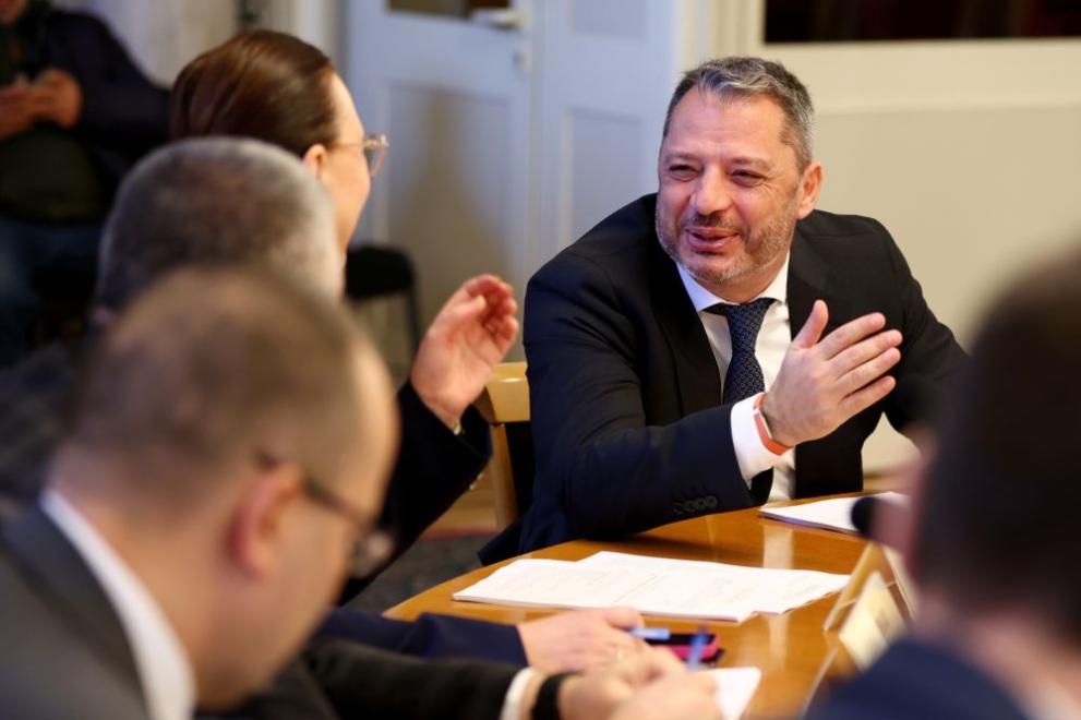 Комисия по бюджет и финанси