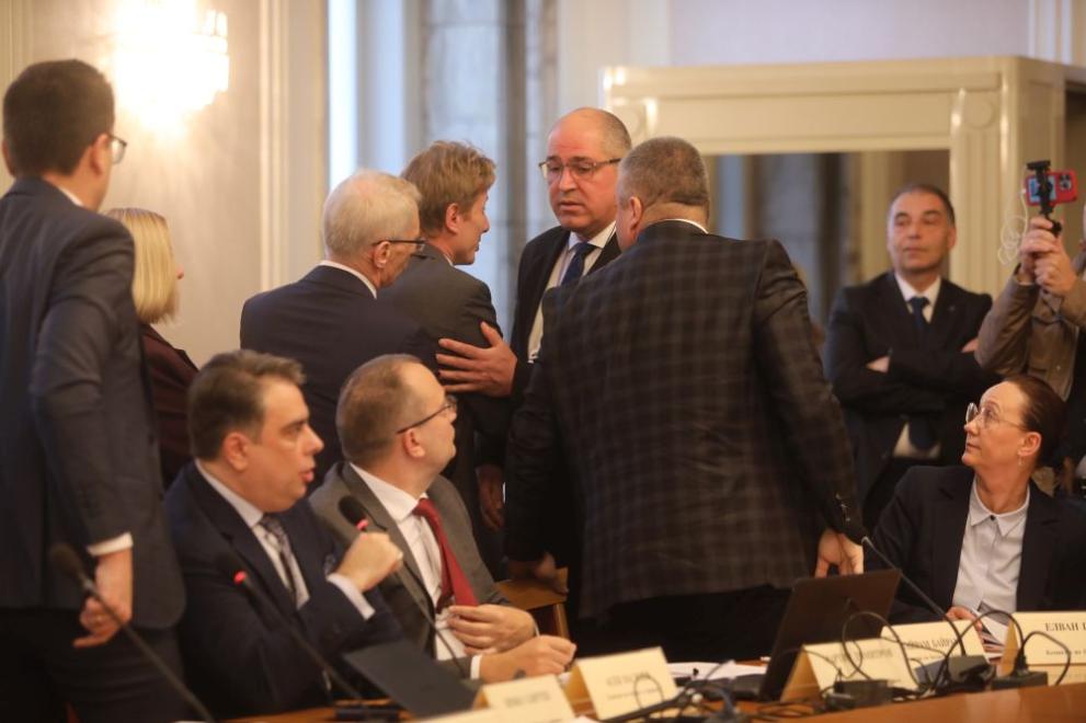 Комисия по бюджет и финанси