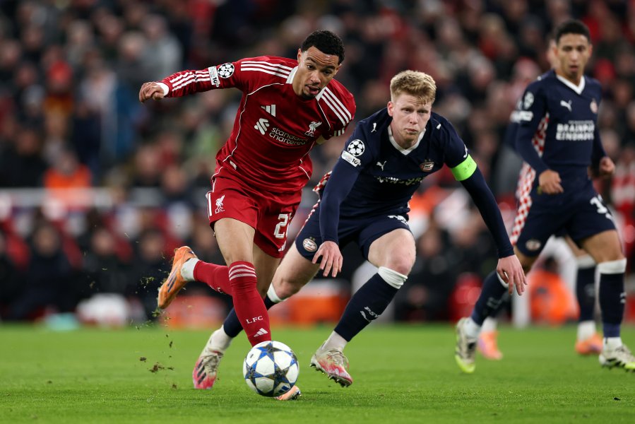 Ливърпул ПСВ Айндховен1