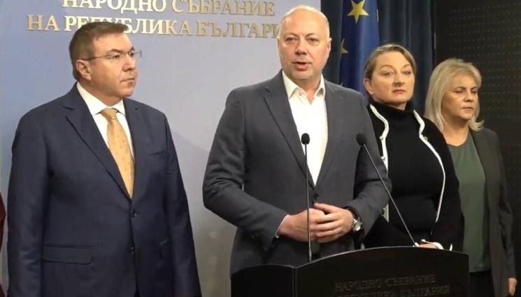 росен желязков - ДАДОХА ЗАДЕН: Правителството оттегли Бюджет 2026!