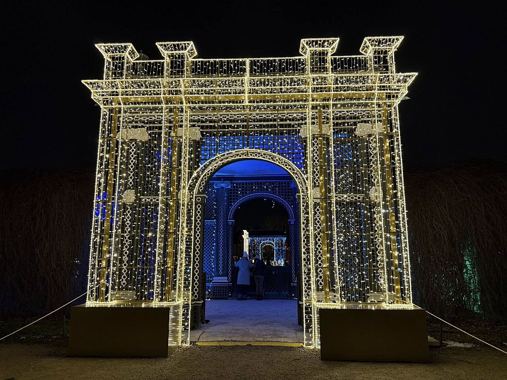 Коледно настроение във Виена