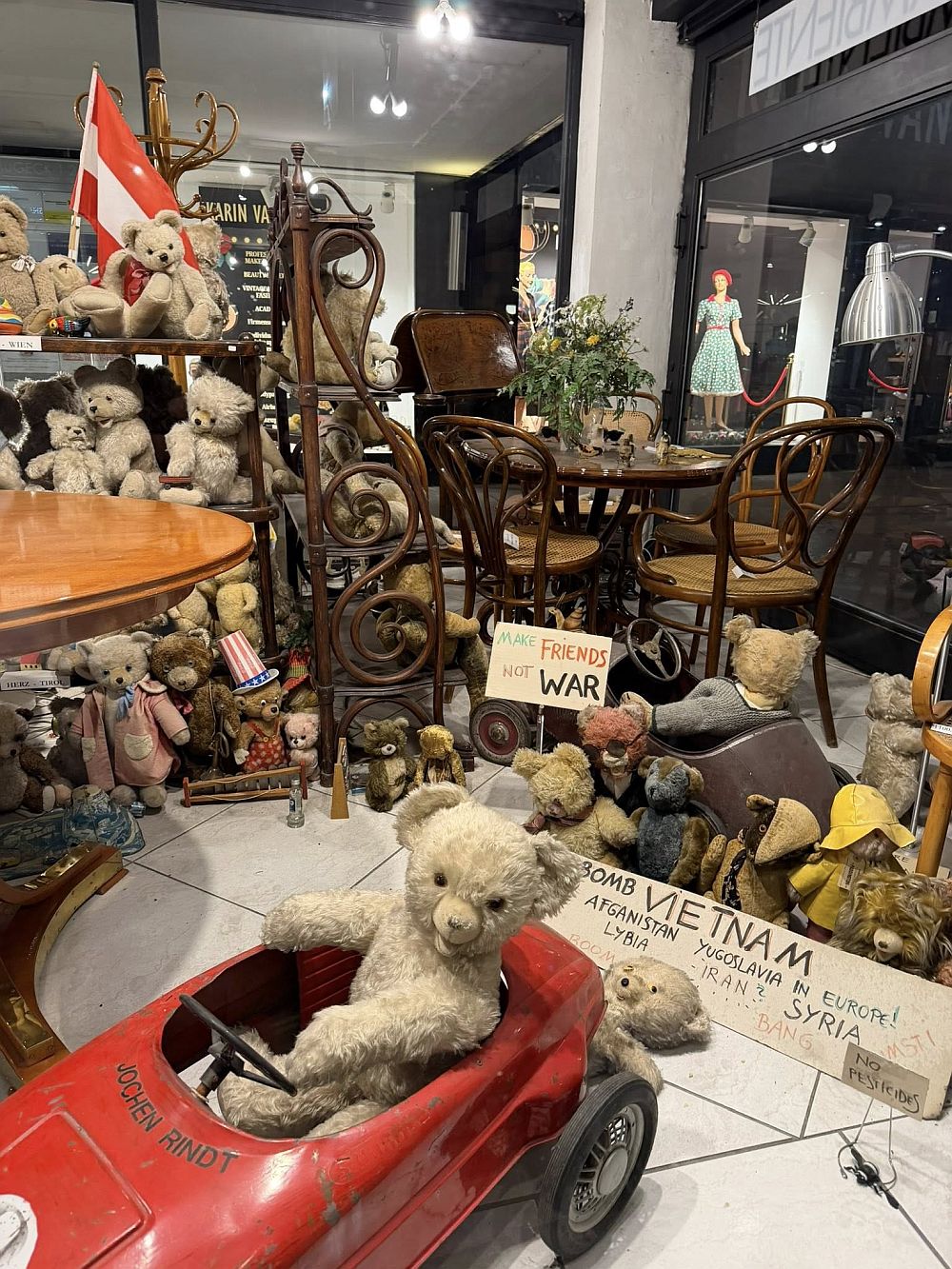 Коледно настроение във Виена