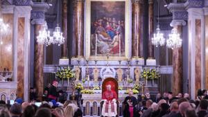 Папа Лъв в Истанбул