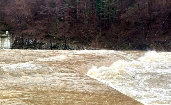 Частично бедствено положение в Ардино заради наводнен мост