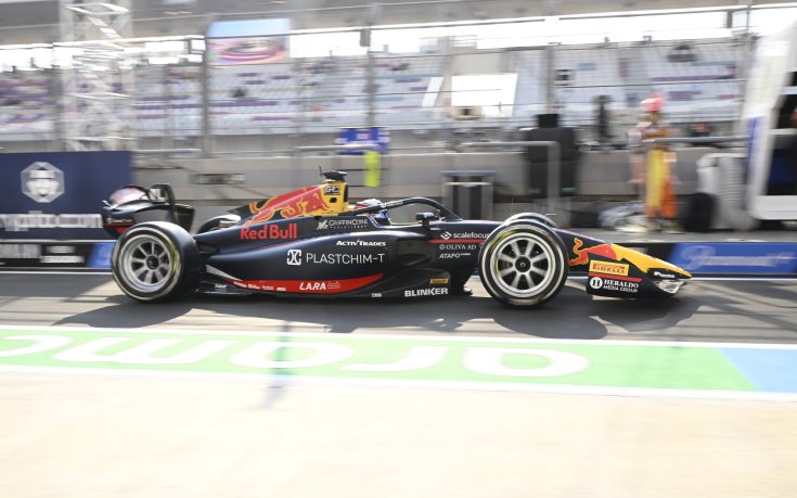 Очаквайте на живо: Дебютното състезание за Никола Цолов във Формула 2