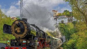 Коледни влакове