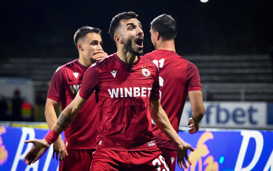 ЦСКА се позабавлява и разби Спартак Варна в 