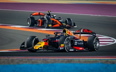 Историческо! Уникален Никола Цолов спечели точки още в първото си състезание във Формула 2