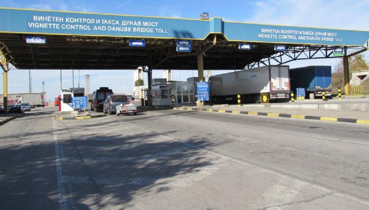 гкпп Дунав мост - ЗА КОЛЕДНО-НОВОГОДИШНИТЕ ПРАЗНИЦИ: Пускат двупосочно движението по 