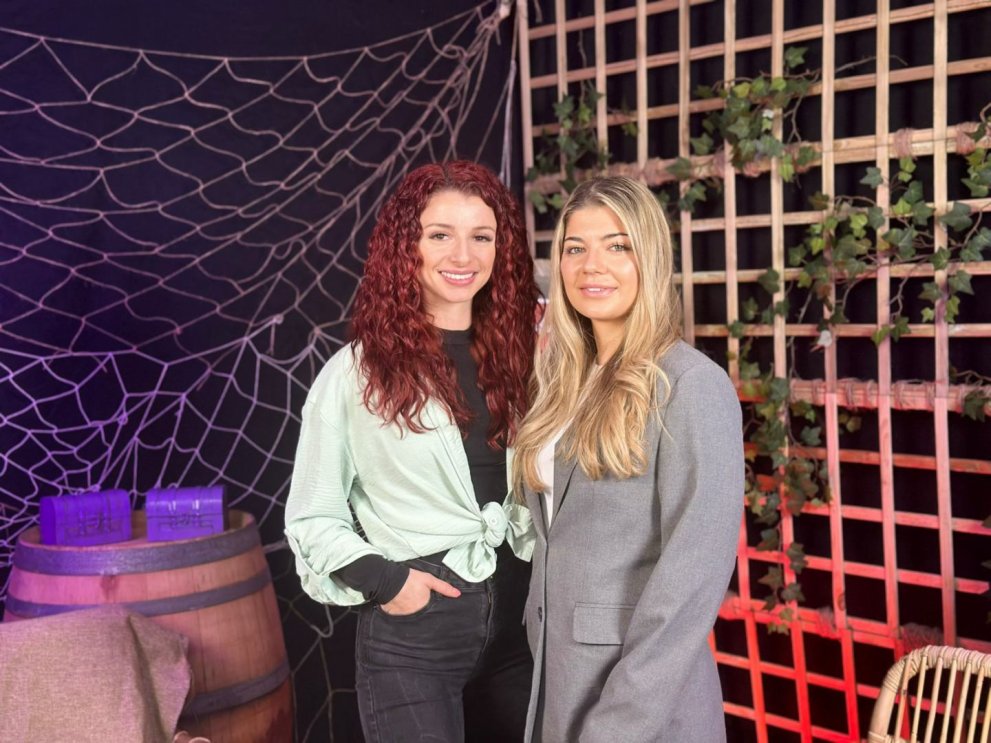 Тя премина през бурите тихо, упорито и със стиснати зъби.